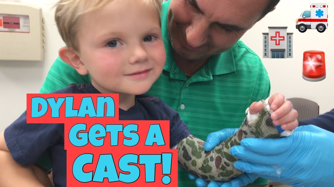 TODDLER GETTING A CAST ON, KID GETS A CAST HOW A CAST GETS PUT ON