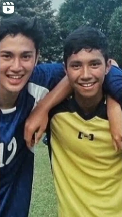 cocok nya nama grup nya apa ya. komen.     .ariee Nugroho,clay Gribble, bintang Agara.