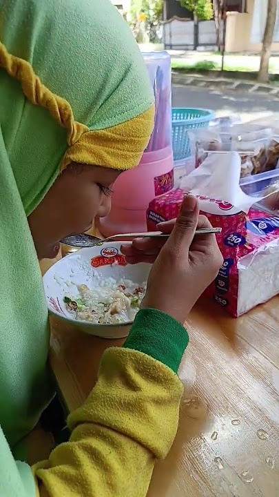 Nongki sama teman❌ nongki sama anak✅