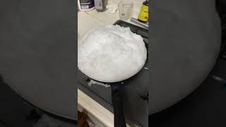 雪を煮込んで不純物チェック(; ･`д･´)  #Shorts　PDS