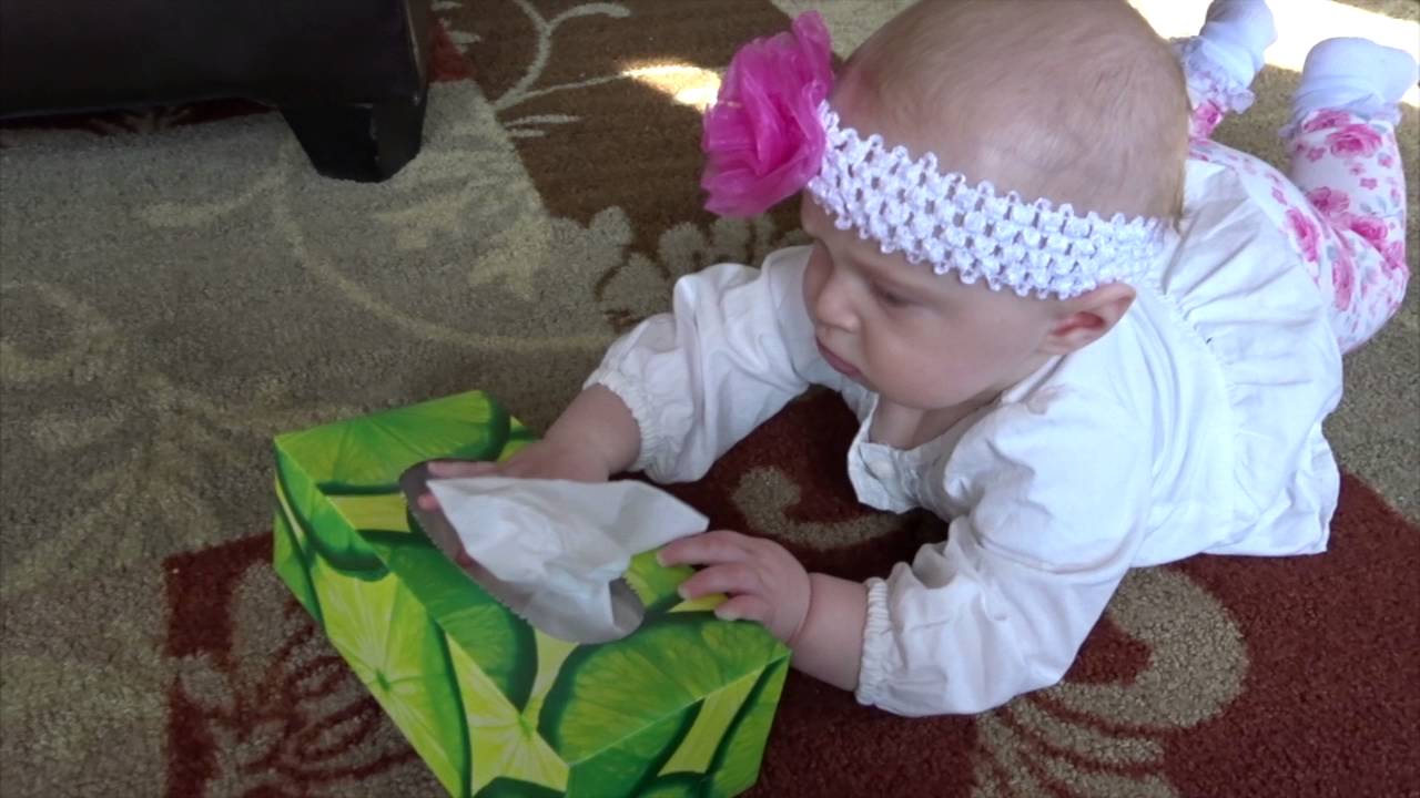 How to get a baby to crawl