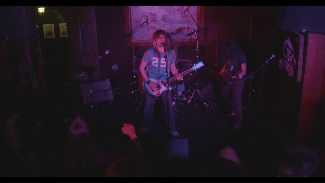 Sweet Nothin live at The Redwood Bar