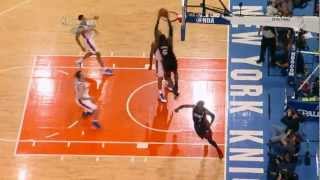 Dwyane Wade Serves Up LeBron for the Huge Alley-Oop