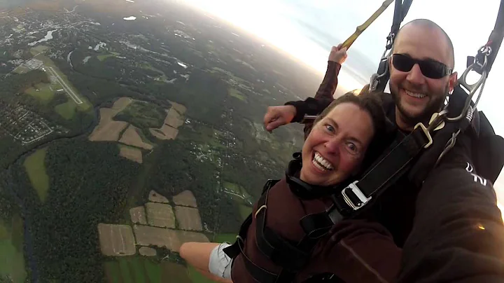 Susan Parrotta skydive