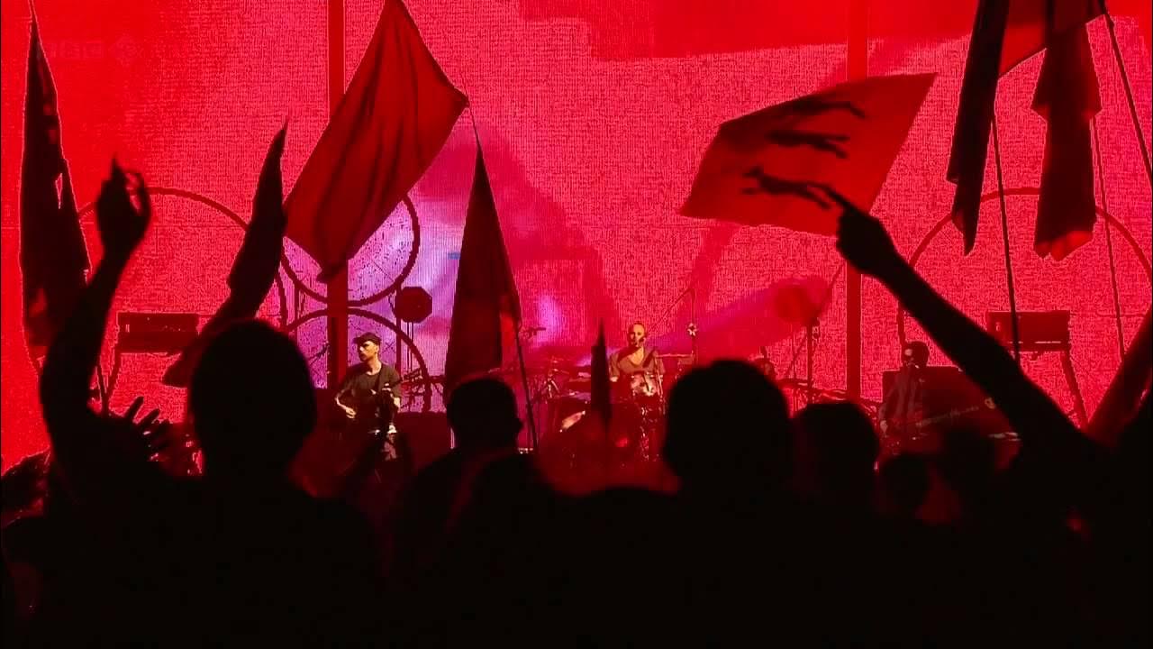 Coldplay (HD) - The Scientist (Glastonbury 2011) Coldplay (HD) - The Scientist (Glastonbury 2011)