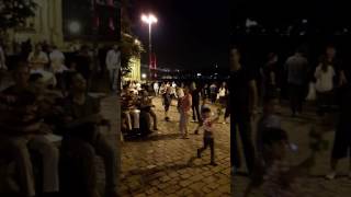 Çiçekçi abla turisti madara etti