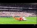 futbolista Dirk Kuyt hizo aparición en helicóptero en su presentación con el Feyenoord [VIDEO]