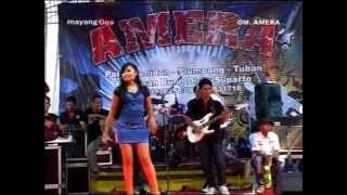 OM.AMERA _ hitam putih _ dian marshanda