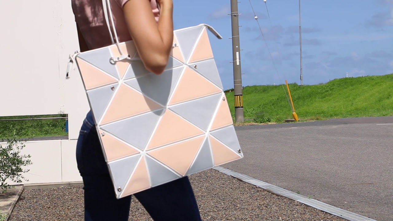 UV Color Changing Bag 3