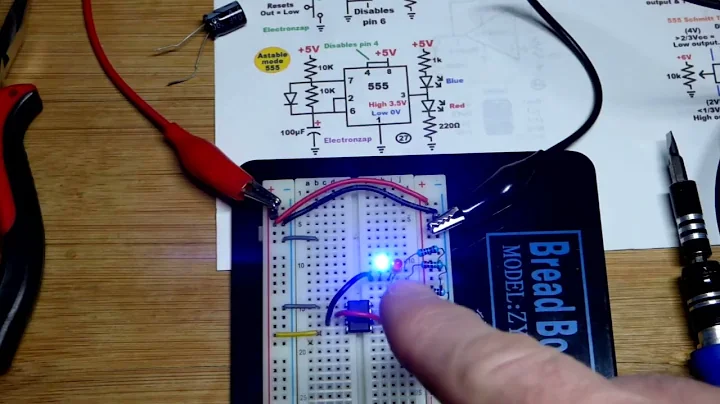 10 Times Longer Astable Mode 555 Timer Alternating LEDs