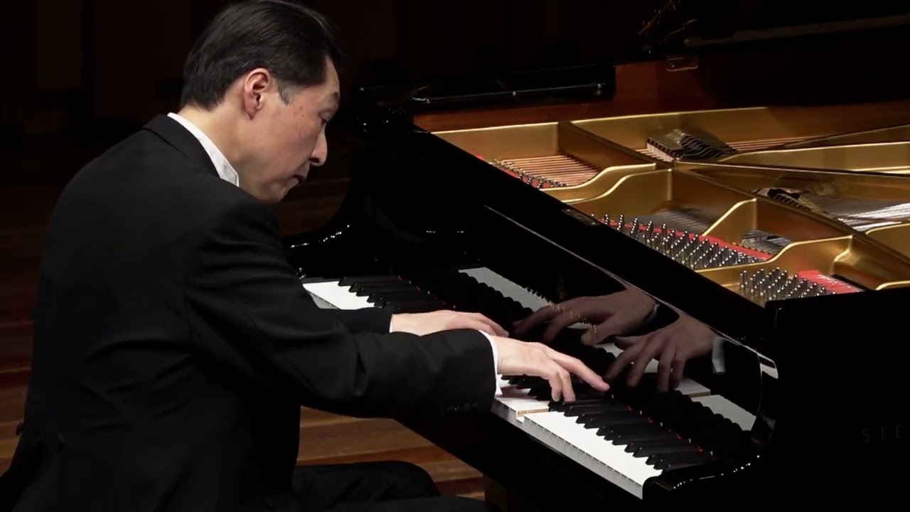 Ligeti ： Musica Ricercata per pianoforte （リゲティ ： ピアノの