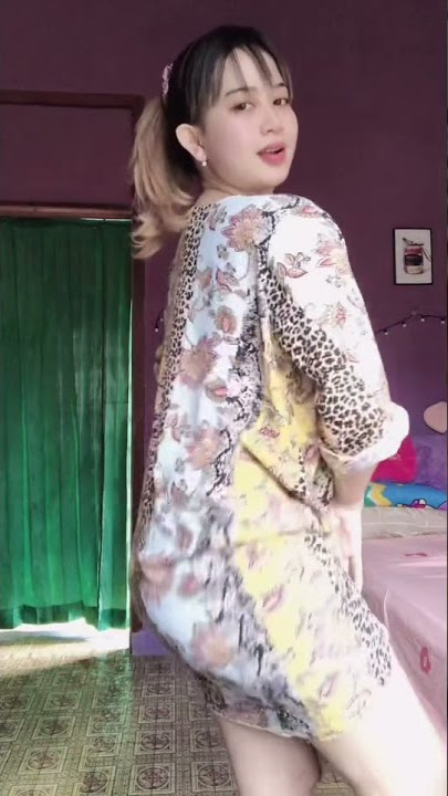 Tante cantik goyang wik wik #tiktokcompilation  #tiktok viral #tiktok dance mashup   #Shorts