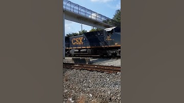 2 ENGINE CSX POWER MOVE IN JACKSONVILLE FL