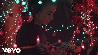 Смотреть клип Kassi Ashton - Hard Candy Christmas