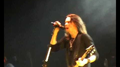 Alter Bridge - Slip To The Void @ PalaSesto, Milan (Italy) 22.10.2011