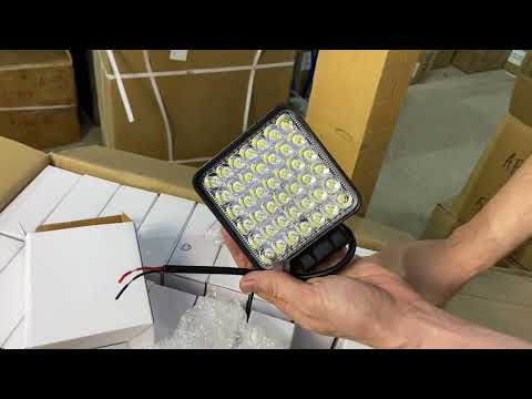 Фара квадратная 126W (42 led диода) IP67 led chip 3030, алюминиевый корпус, крепление, видео 1