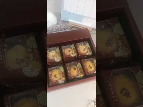 Video Cái bánh trung thu trứng muối chảy Đài loan cuối cùng... - youtube