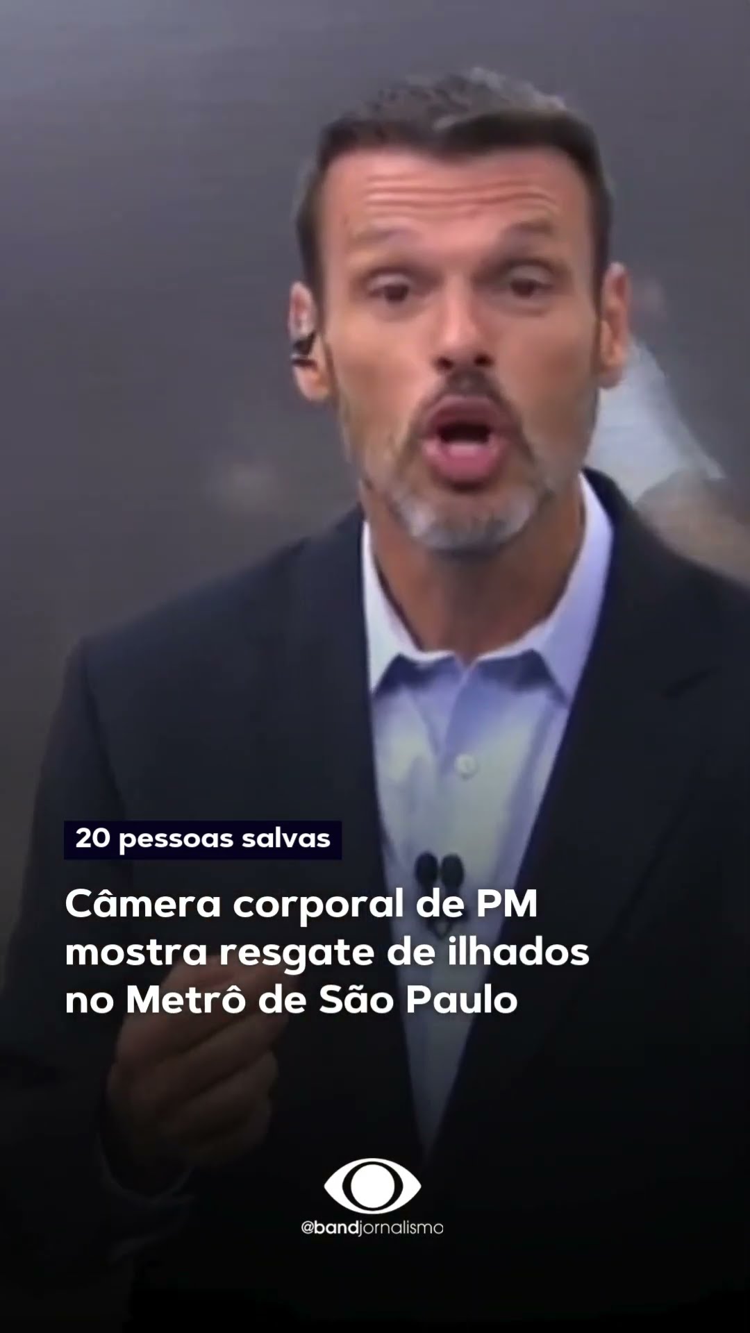 Câmera corporal de PM mostra resgate de ilhados no Metrô de SP #shorts