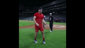 👏 Very Cool! Mike Trout Plays Catch with Rockies Fan who Caught the Angels Star’s 400th HR