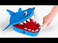 มารับบทเล่นเป็นหมอฟันรักษาปลาฉลาม DIY ที่ทำจากกระดาษลังกันเถอ
