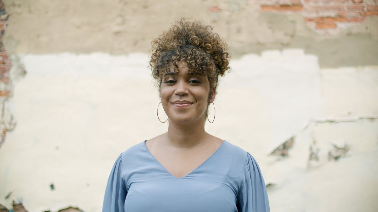Elizabeth Acevedo Uses Her Voice to Put Afro Latinas in the Forefront
