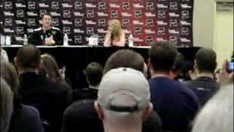 The Autobots and Sari order coffe!