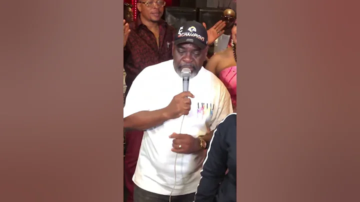 Funso Adeolu on microphone for Toyosi Adesanya.