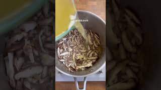 Easy & Flavorful Vegan Ramen: Shiitake Mushrooms, Tofu, & Bok Choy 🍜 🌶️🔥