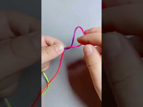 فيديو: كيفية صنع سوار من خيط الحرير: 14 خطوة (بالصور)