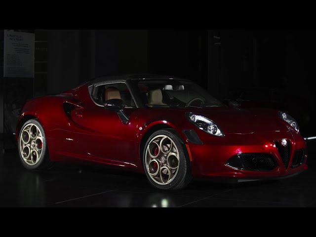 アルファロメオ】4C スパイダー 33 ストラダーレ・トリビュート - YouTube