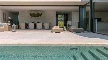 Descending window with a pool in front - Hirt Kinetics®