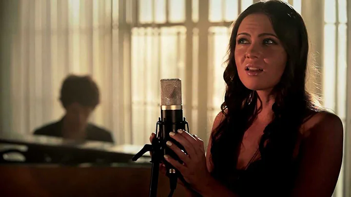"A Thousand Years" - Christina Perri (ft. Aime Pro...