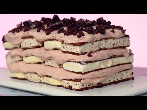 The Easiest Ice Cream Cake You