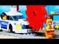 LEGO TRAIN STEAMROLLER CRANE POLICE FAIL in LEGO MOVIE 2