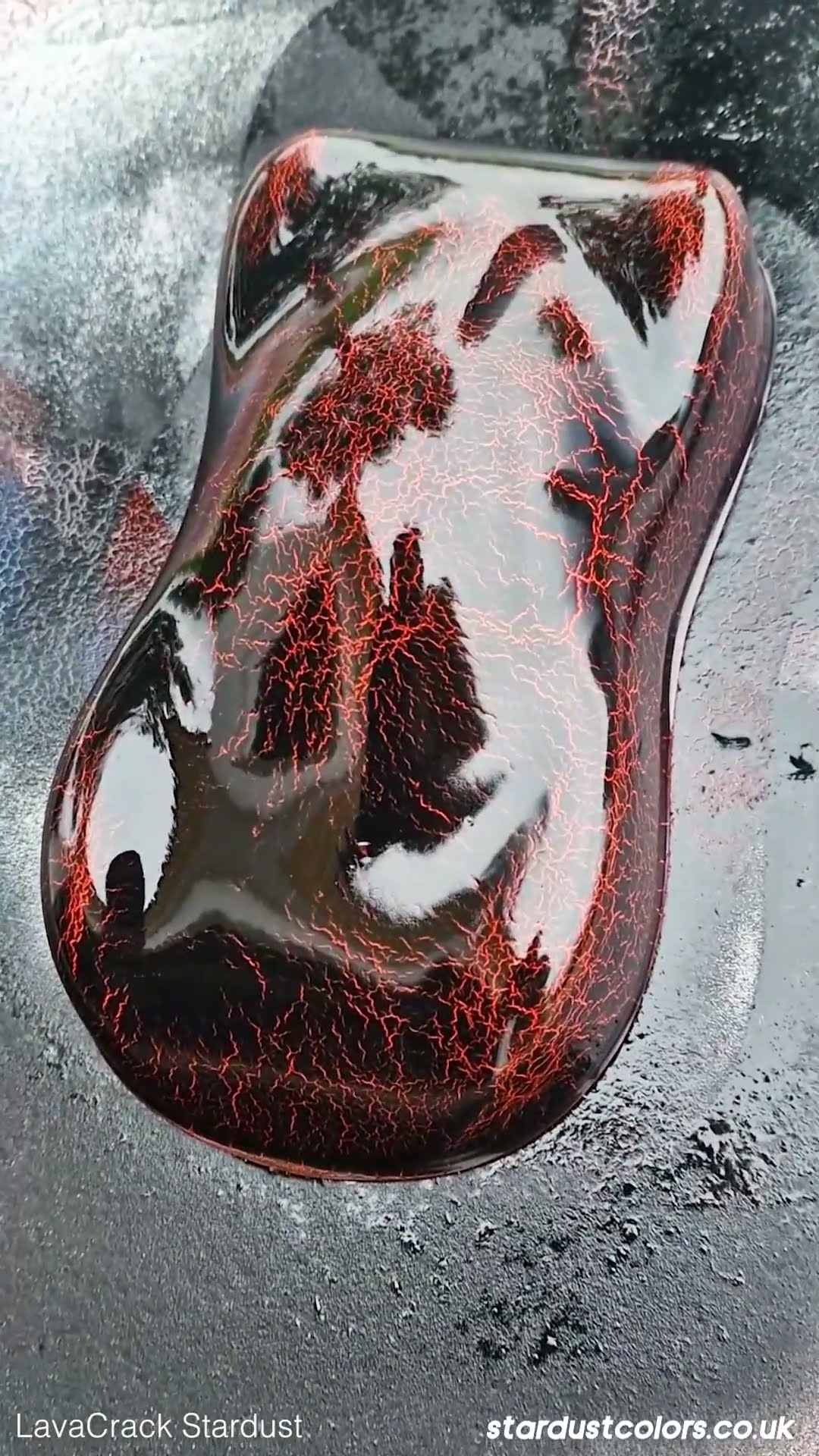 Spray paint LAVACRACKS cracked effect - YouTube