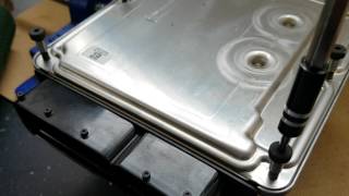 How to easily, quickly and safely open an Engine ECU /ECM Guide  Bosch EDC16 EDC17