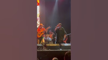 Thumbnail of Manu Chao y Santa Fe Klan cantando Soy Mexicano en Madrid ❤️