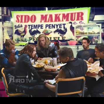 The Avenger makan Pecel Lele