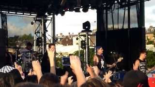The Amity Affliction - Born To Die (Sydney Warped Tour 2013)