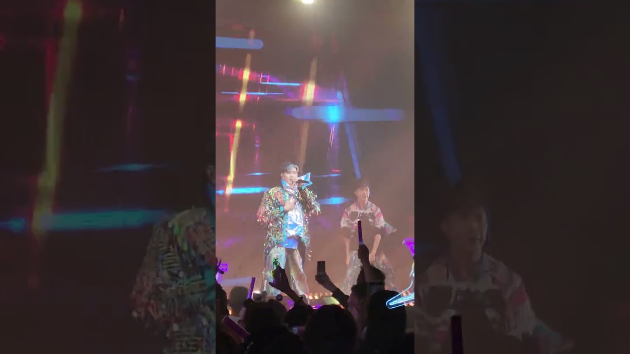 Vic Teo 817 Concert (HK825) - Part 4 ~ 17分鐘Medley: My Buddy + Born This Way (Gaga) + Chotto 等等 + 大日子