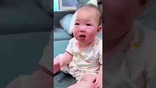 atika uske Apple ko de de beta shorts video #funny #cute