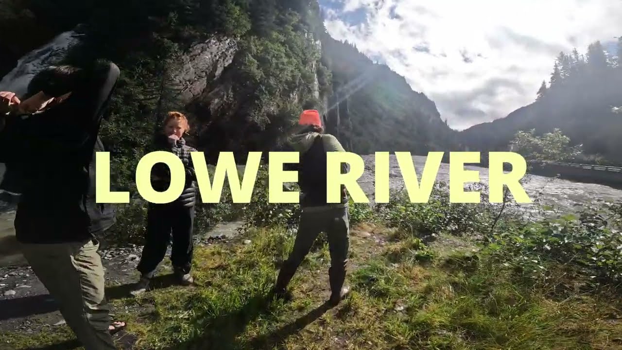 Kayaking by Chunks of Glacier Ice | Alaska flood stage Lowe River 13,000 cfs
