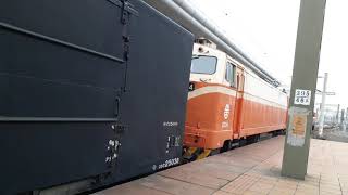 7202次 長編貨物列車 新左營開車