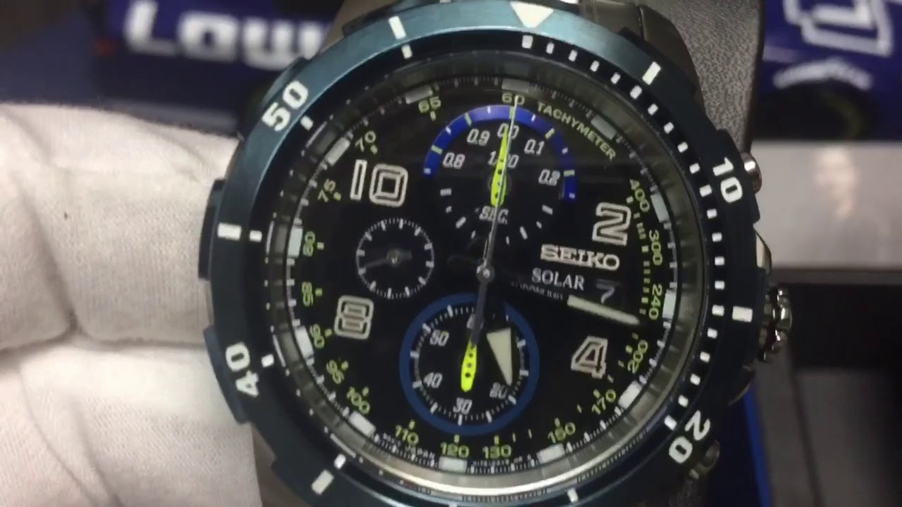 A review of the Seiko Jimmie Johnson SSC637 - YouTube