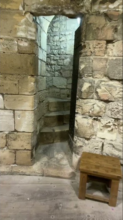 1000 year old castle toilet !!