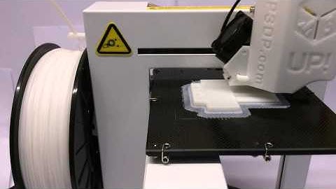 3D printer - Up Plus 2 (timelapse)