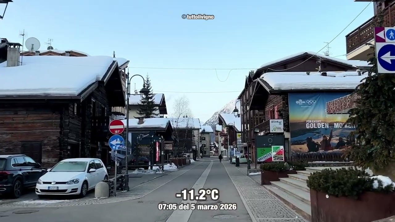 Livigno – Atmosfera mattutina nel centro del paese | Via Plan quasi deserta
