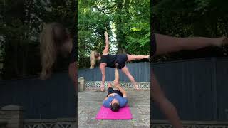Acro How to do HANDS FREE SIDESTAR! (Top tips and advice) - The Acroyoga Show #shorts