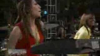 Irreplaceable Speeded up - live on ellen