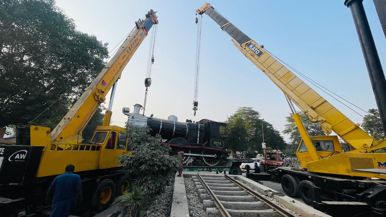 Millat Express Depart At Faisalabad Railway Station | Millat Timetable